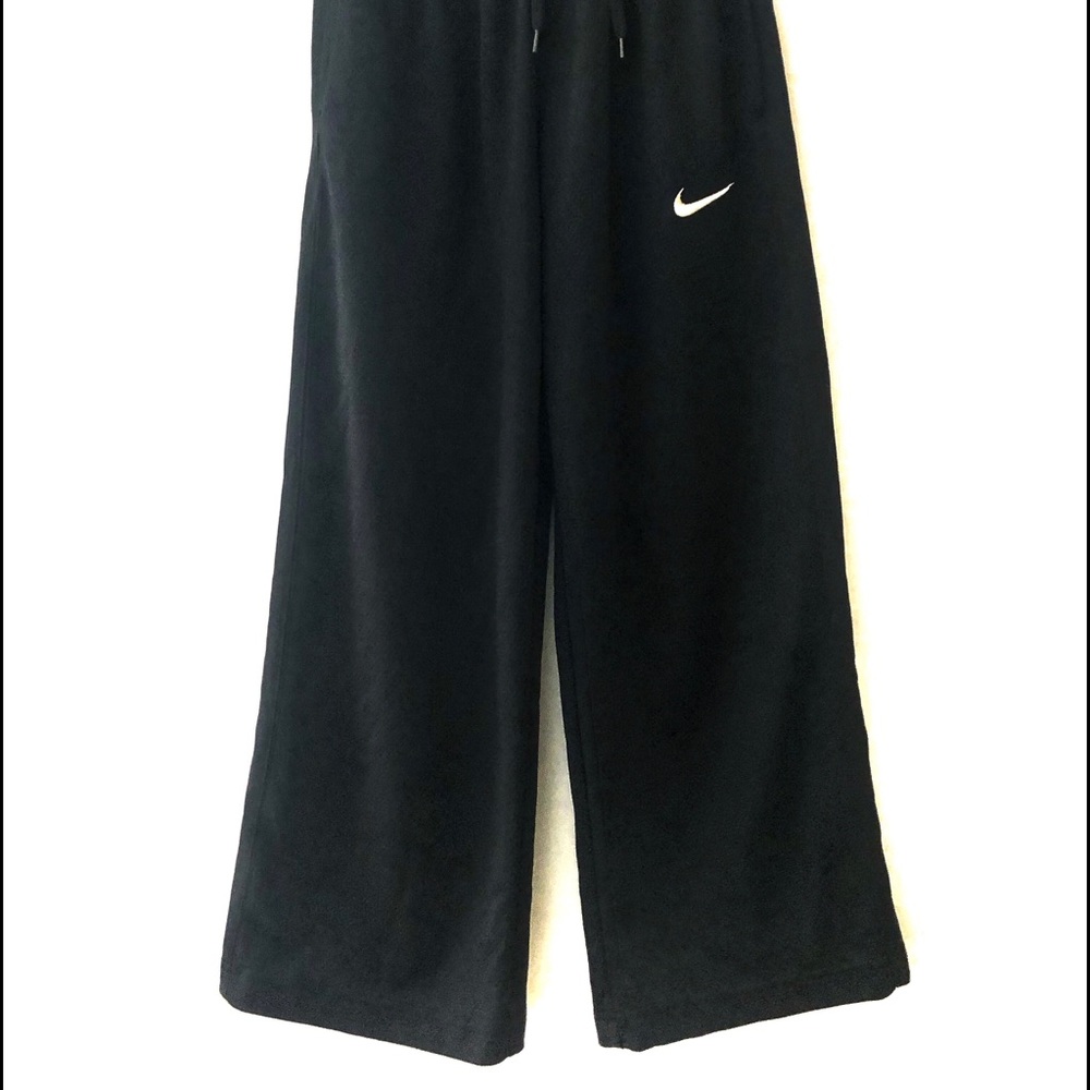 Nike boys sweatpants Medium